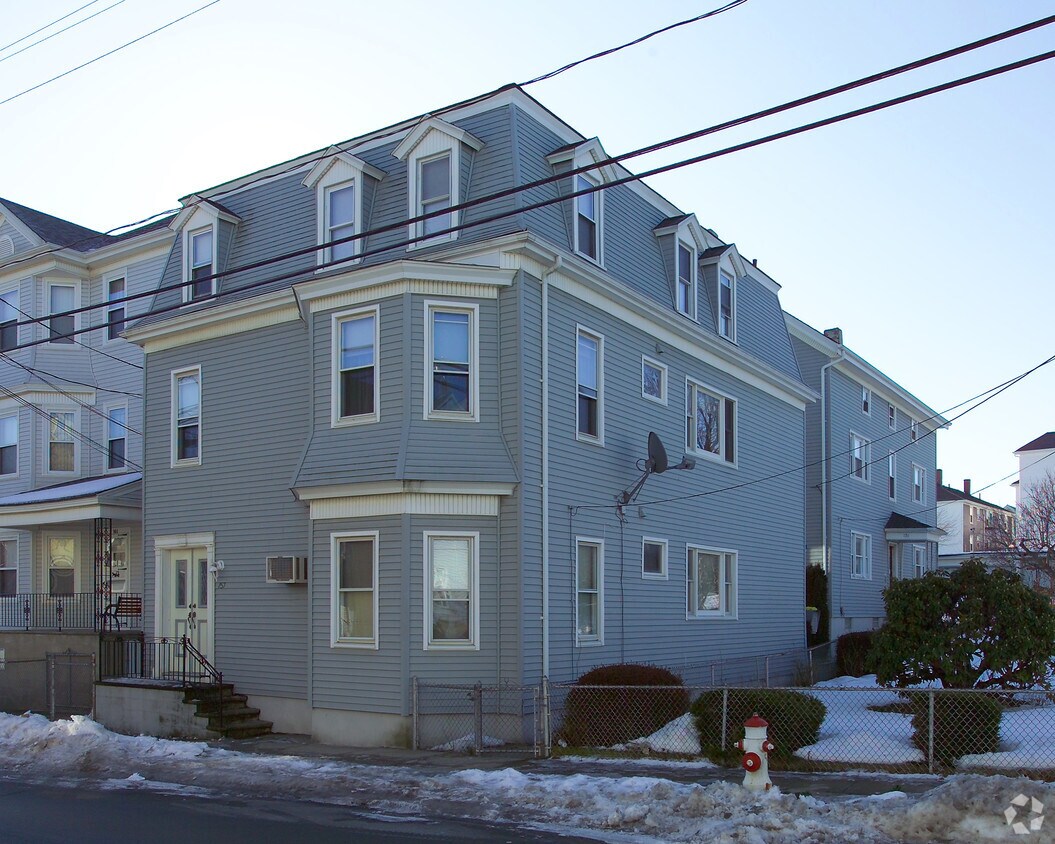 Foto del edificio - 151-157 Snell St