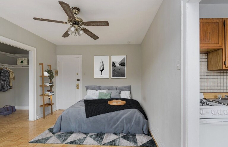 Foto principal - 711 W Belmont Ave