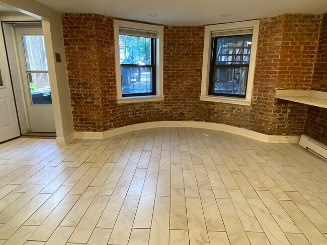 Foto del edificio - 482 Columbus Ave