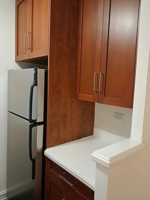 Foto del edificio - 235 E 46th St