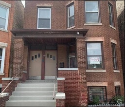 Building Photo - 2702 N Ashland Ave