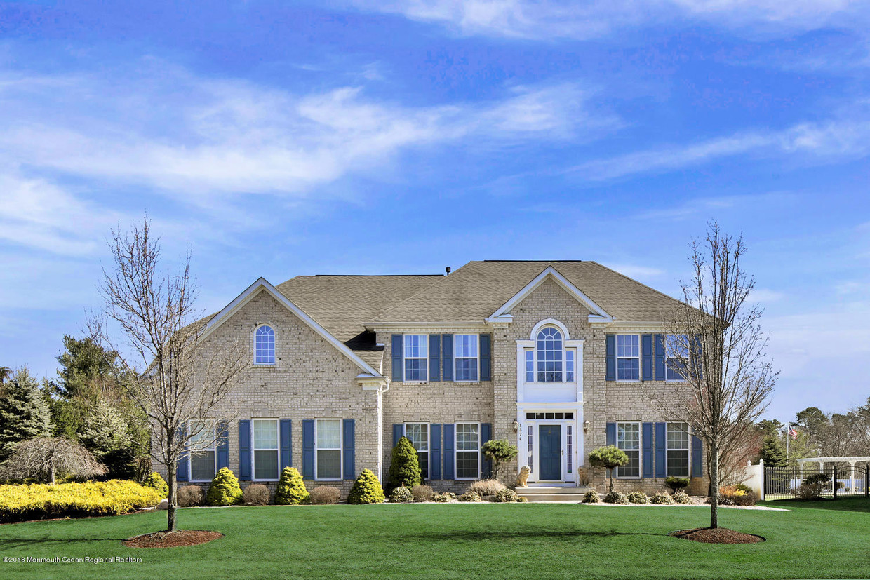 Primary Photo - 1374 Bridport Dr