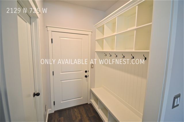 Building Photo - Stunning 3 Bedroom Layton Townhome! No Dep...