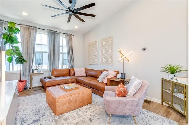 Foto del edificio - 912 Brees Ct