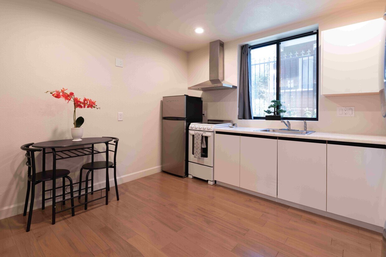 Foto principal - 621 Aileen St