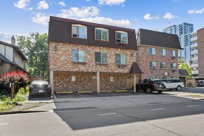 Building Photo - 36 Emerson St