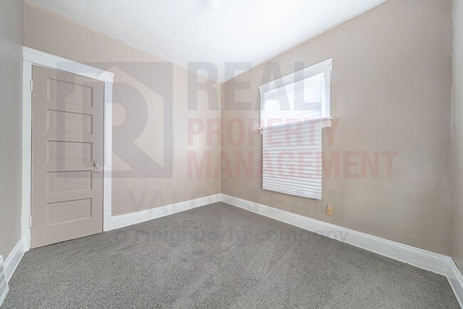 Building Photo - 897 Stevenson Rd