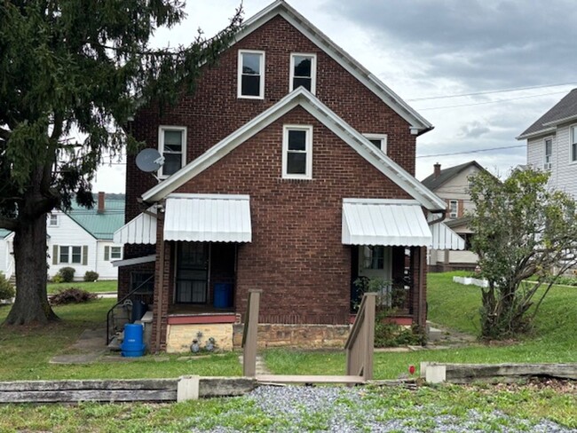 Building Photo - 1452-1454-1454 Franklin St