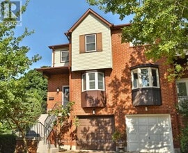Building Photo - 27 Normandy Pl