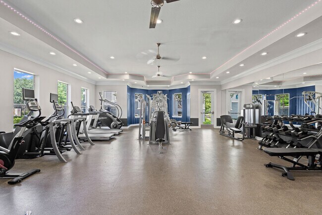 Apartamentos Benton Pointe — foto de la comunidad - Benton Pointe