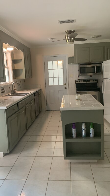 Foto del edificio - 3406 W Adeline St