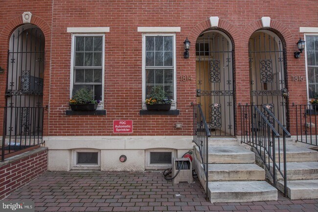 Building Photo - 1814 Christian St