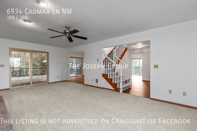 Foto del edificio - Spacious 3 bed/2.5 bath in Seabeck
