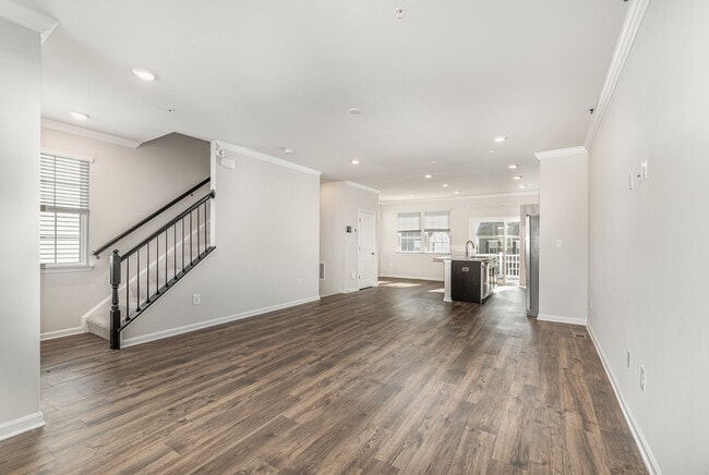 Foto del edificio - 5063 Silver Oak Dr