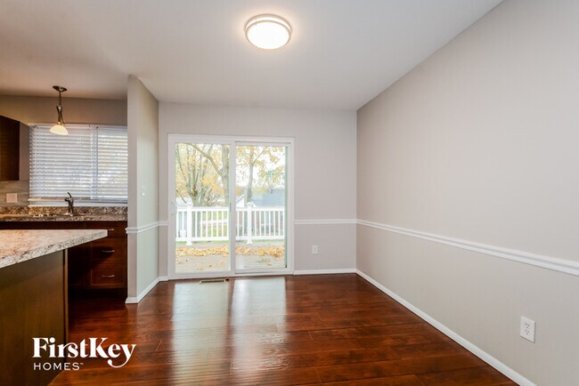 Building Photo - 4470 Ashford Ct