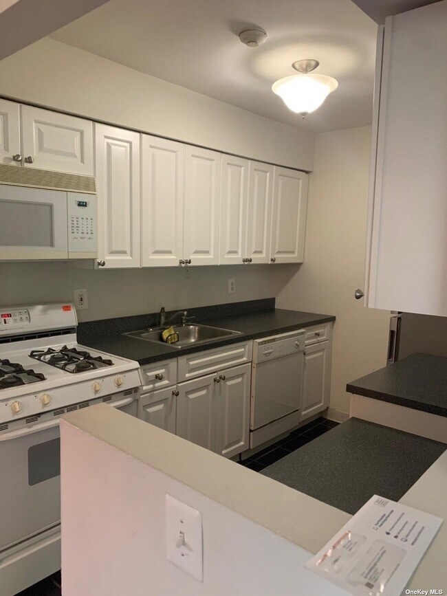 Foto del edificio - 67 Pointe Cir S