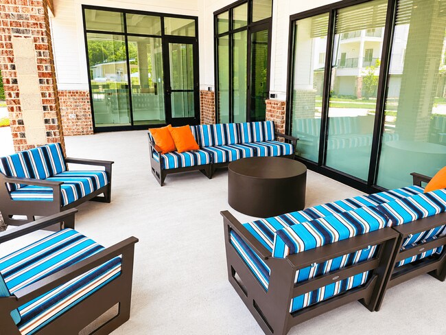 Foto del edificio - Caelian South Grove Apartments