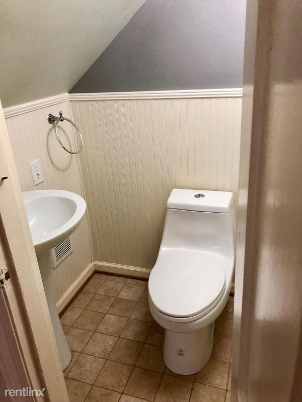 Building Photo - 2 br, 2 bath Townhome - 602 Bowling Ave