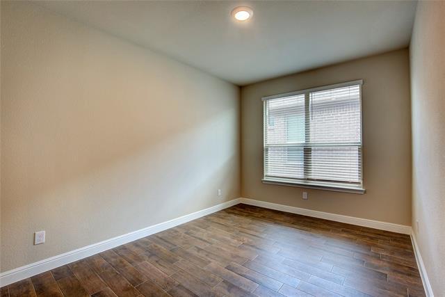 Building Photo - 820 Greenford Mnr