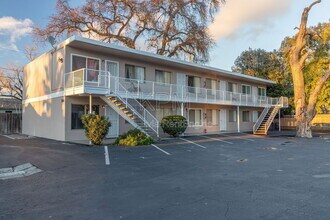 Building Photo - 3814 N California St