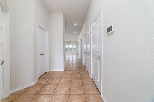 Foto del edificio - 8807 Harvest River Dr