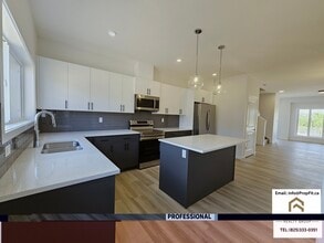 Building Photo - 2273 Alces Dr SW