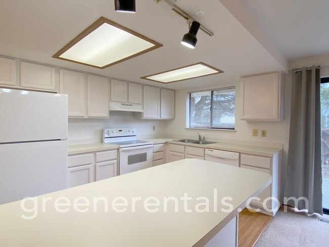 Foto del edificio - 3BR 2BA Rambler in Emerald Hills Community