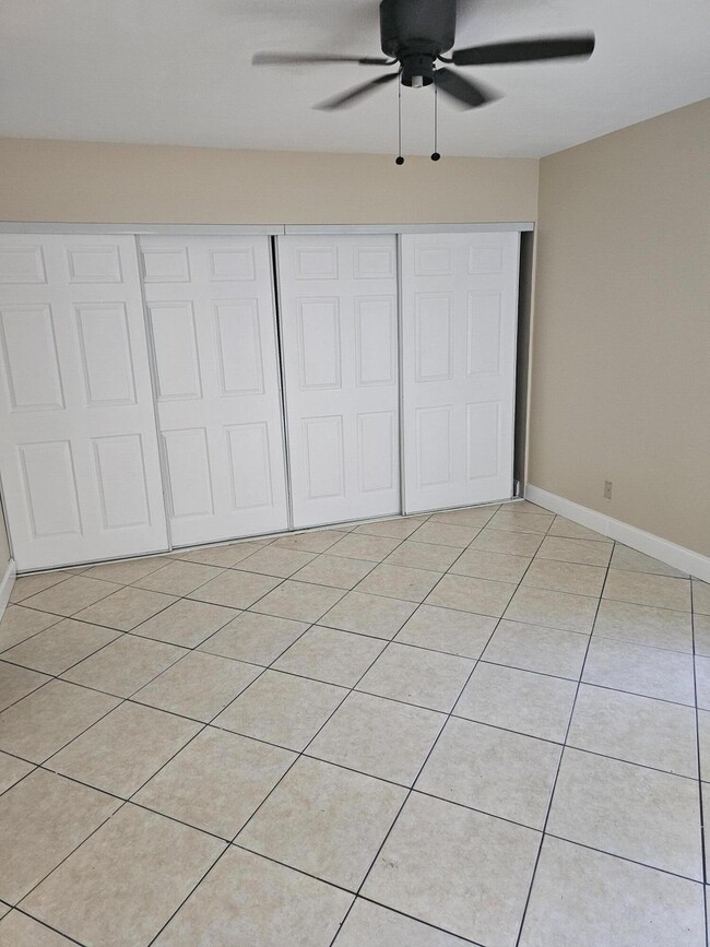 Building Photo - 34 Crossings Cir