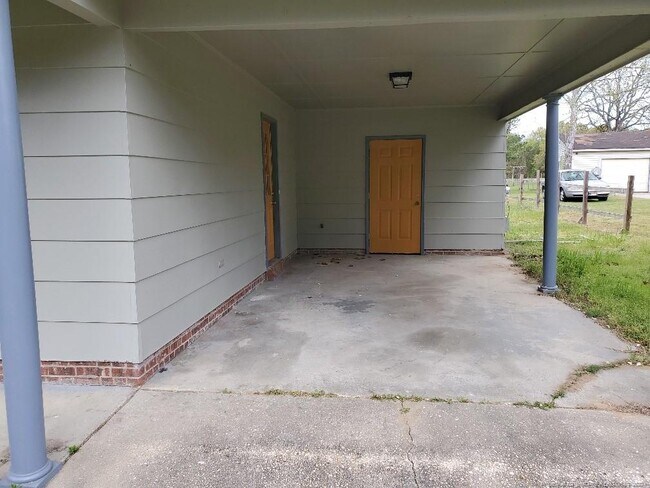 Foto del edificio - 4075 Dudley Rd