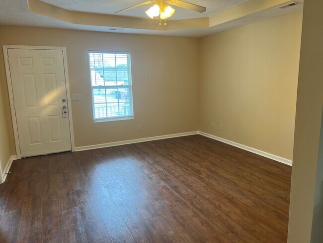 Foto del edificio - 3 bedroom 2 bath single family home for RENT!