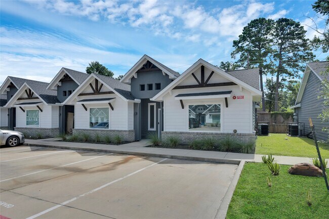 Foto del edificio - 10317 Lake Rd