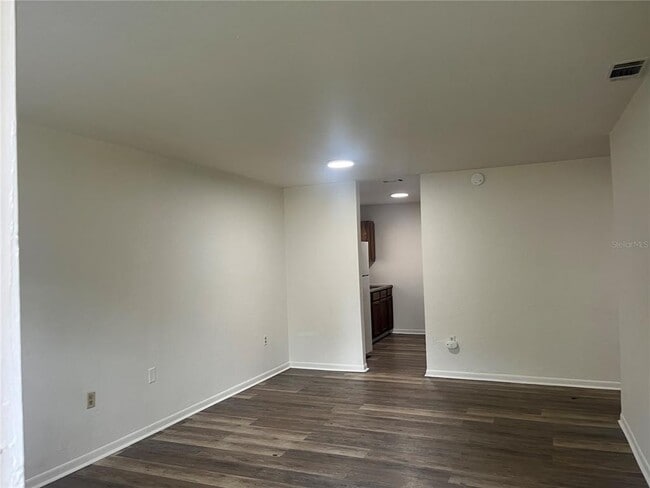 Building Photo - 2622 SW 31st Pl