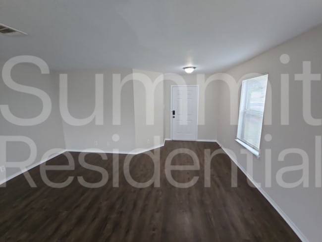 Building Photo - 120 Beech Dr
