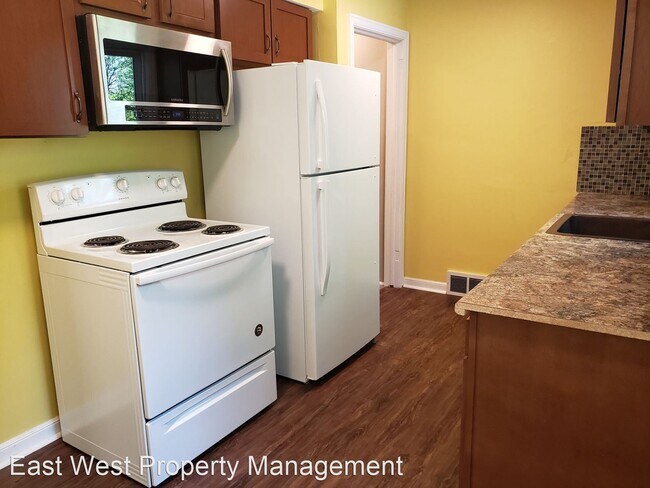 Building Photo - 3 br, 1 bath House - 4119 Woodland Ave