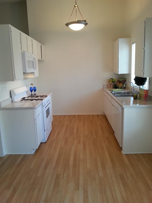 Building Photo - 7386 Saddle Rd