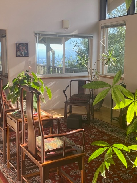 Building Photo - 1520 Summit Rd