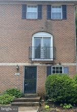 Building Photo - 9006 Pickwick Village Terrace