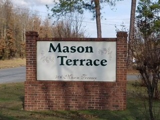 Entrada - 706 Mason Terrace