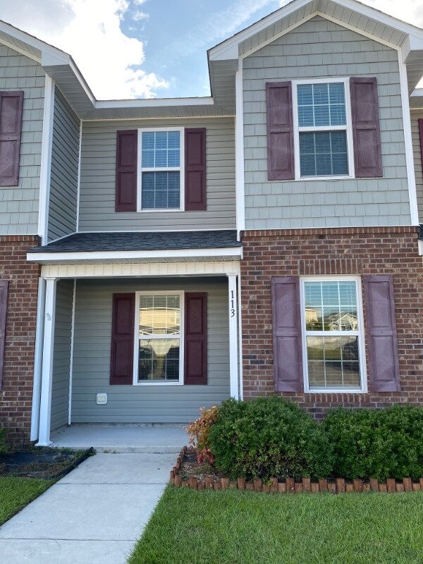 Foto del edificio - 113 Glen Cannon Drive