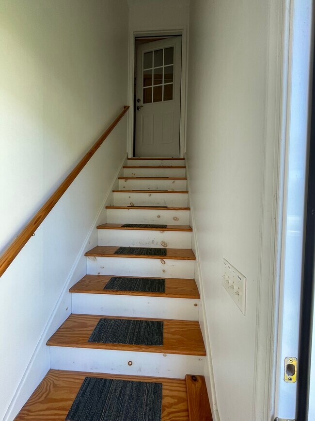 Apartamento en el segundo piso sobre el garaje - 106 Quail Run