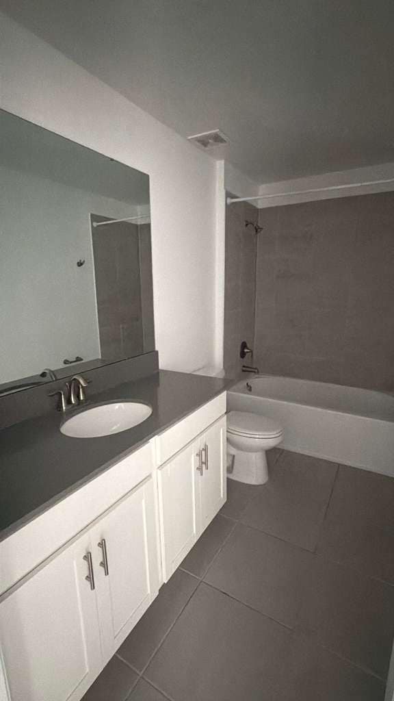 Building Photo - Orlando 11650