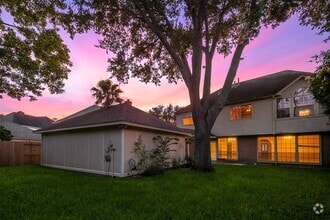 Building Photo - 4907 Canterbury Ln