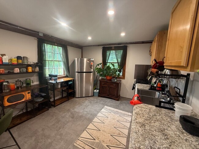 Building Photo - Spacious 1 bedroom in Ossipee