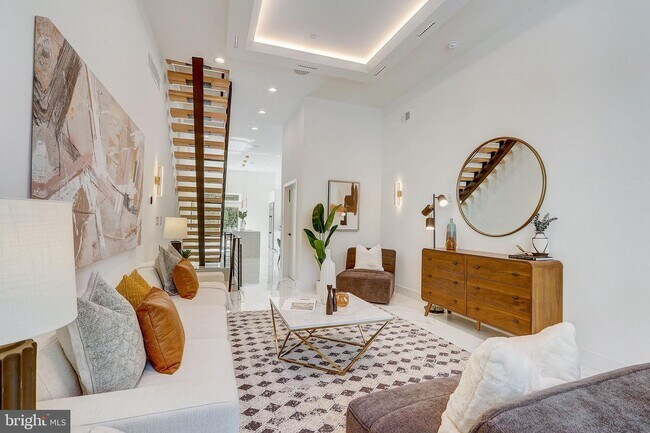Foto del edificio - 2130 Spring St