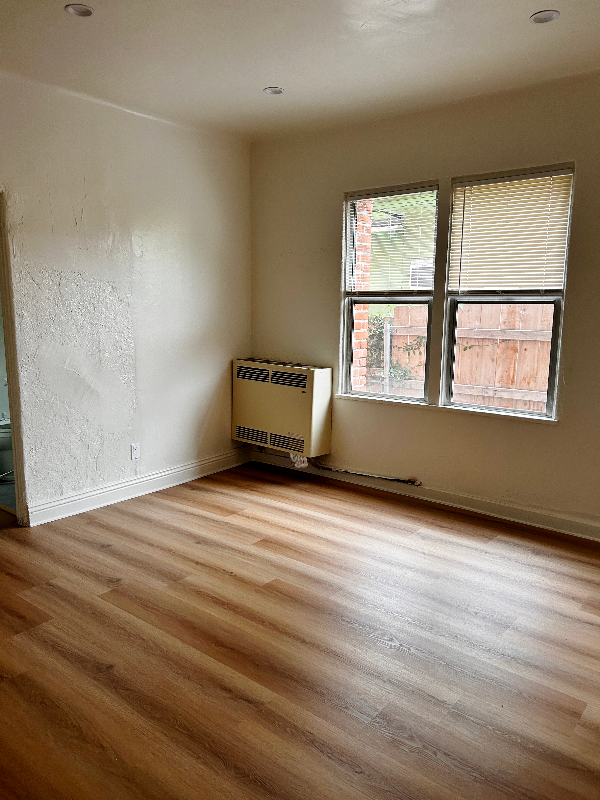 Foto del edificio - 962 Wilton Pl