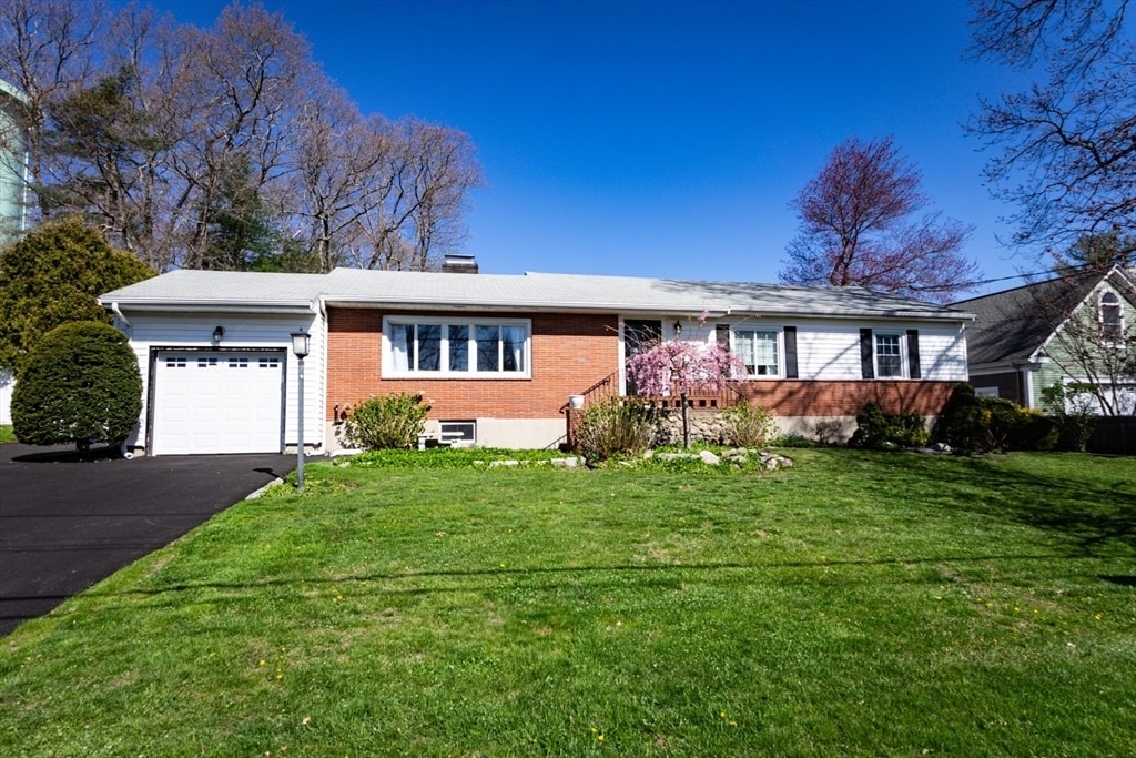 1 Melch Rd, Lynnfield, MA 01940 House Rental in Lynnfield, MA