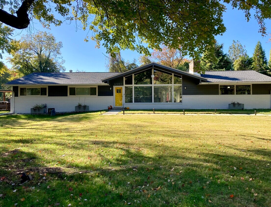 Primary Photo - 6501 Kerns Ct