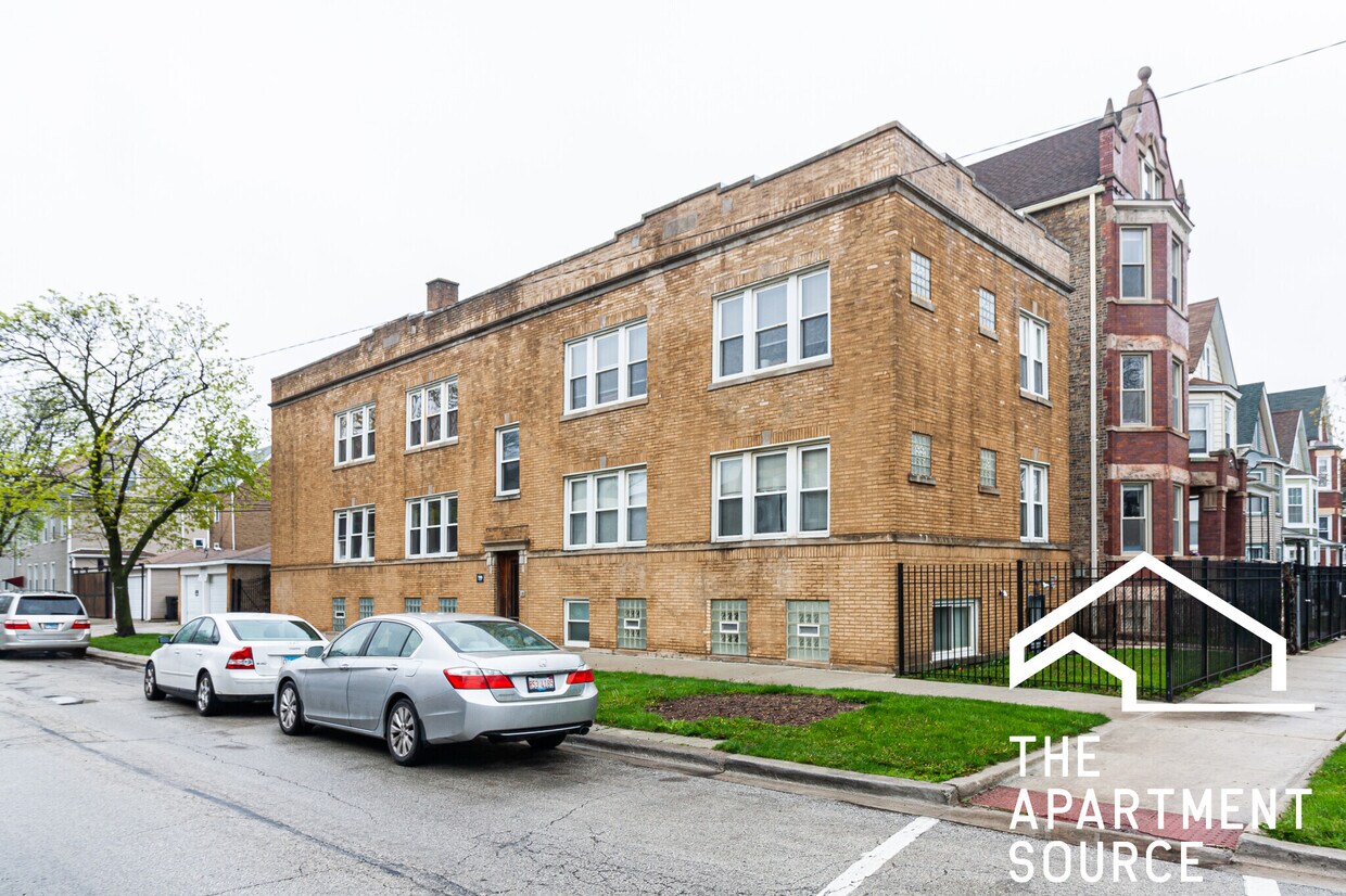 Primary Photo - 3838 W George St