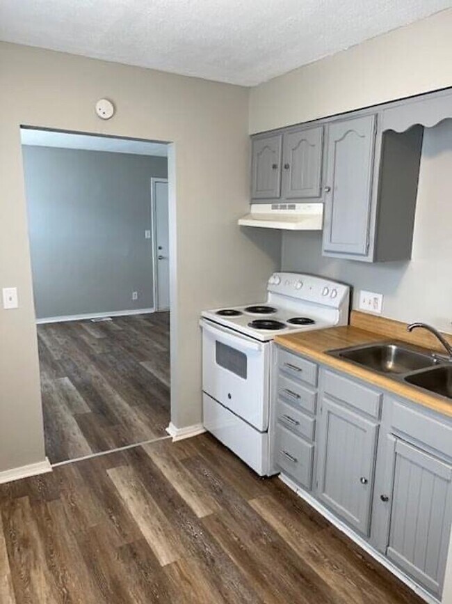 Foto del edificio - 664 E Missouri St