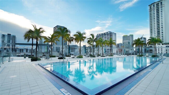 Foto del edificio - 1111 SW 1st Ave
